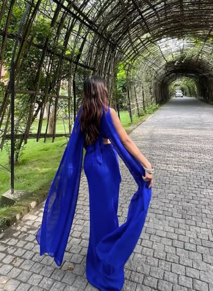 Desi Drizzle Wear In Saree Blue Dress